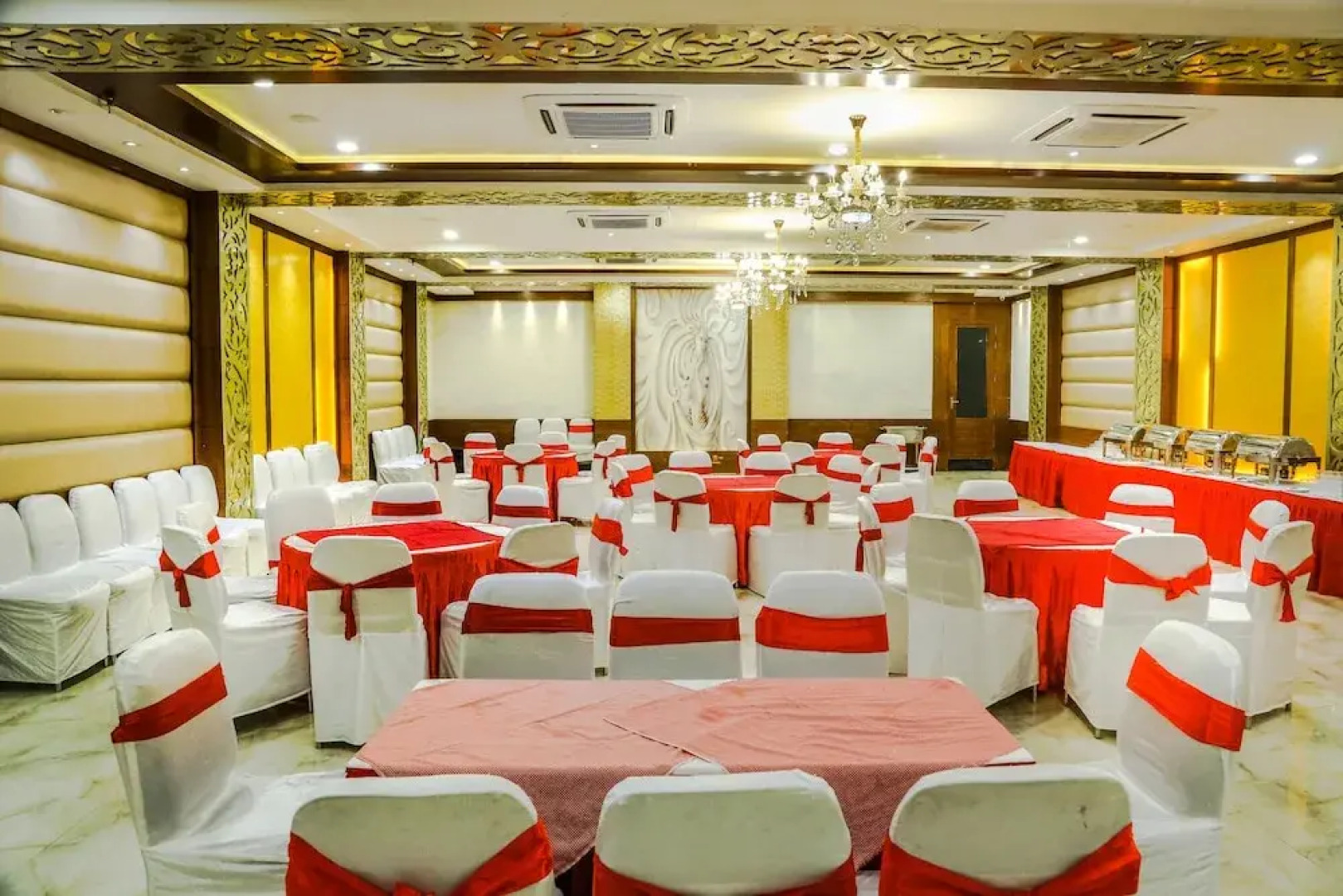 FabHotel Taj Nagari
