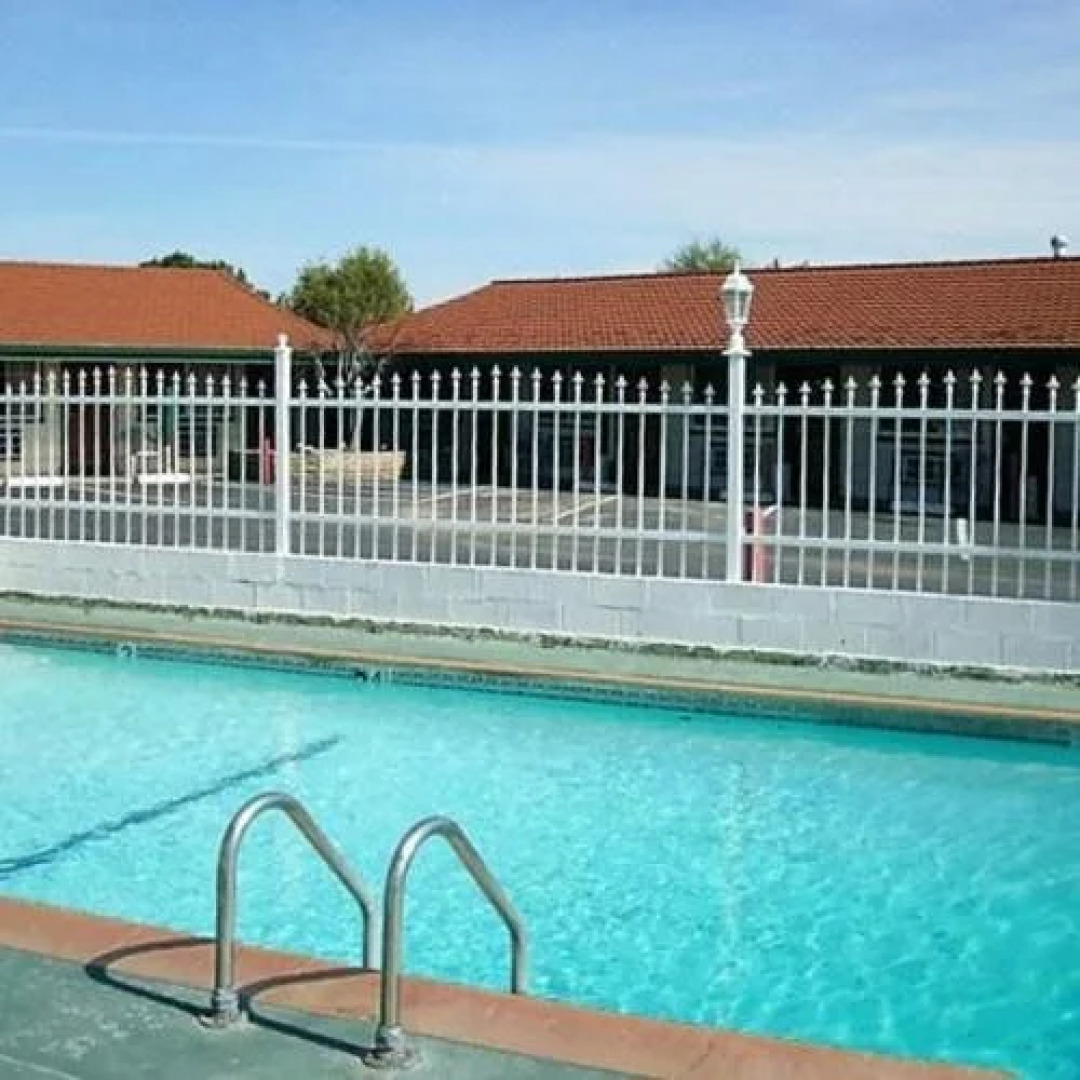 Holiday Motel Waynesburg