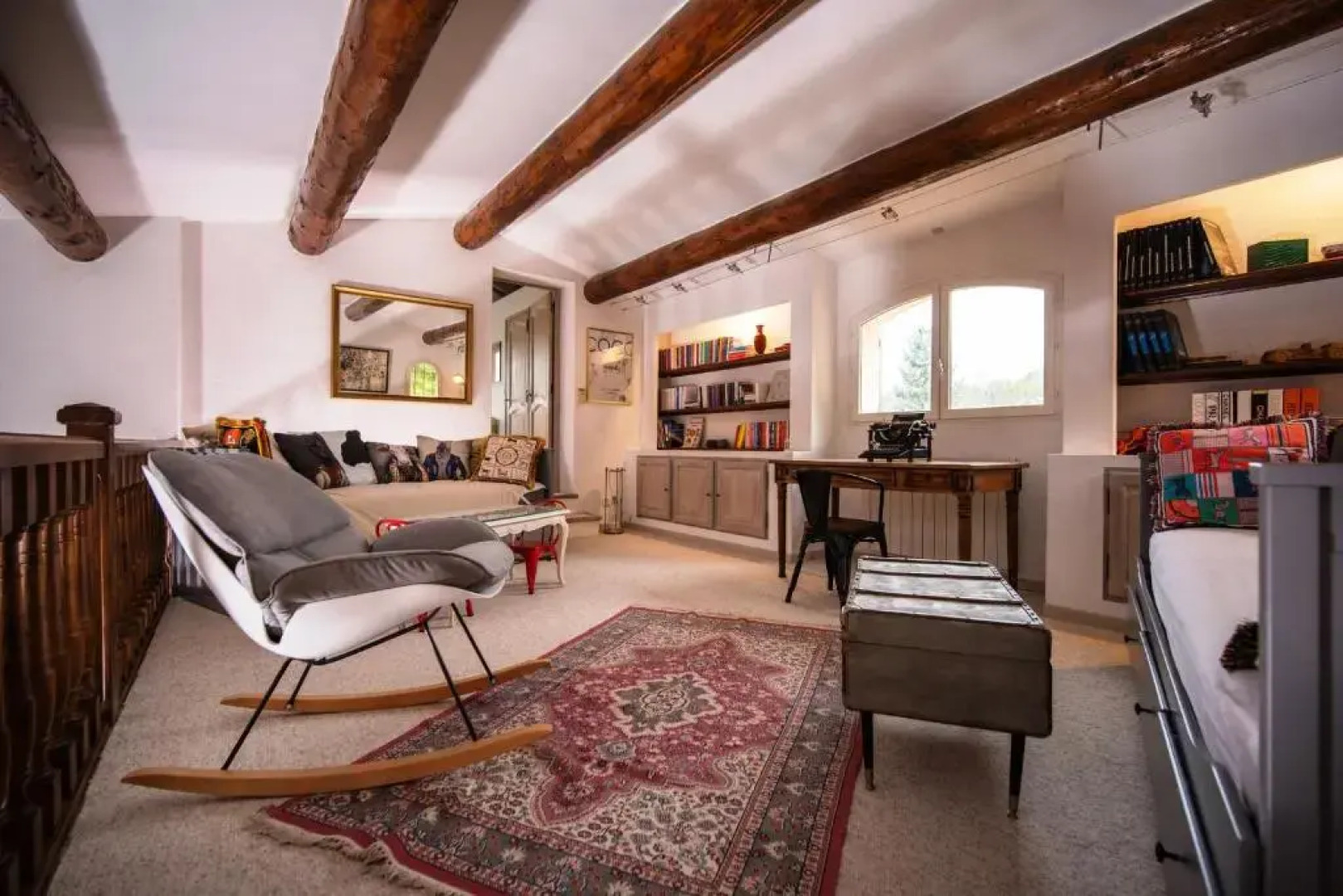 Villa Tessa for 14 people with private pool sauna and gym close to Aix en Provence