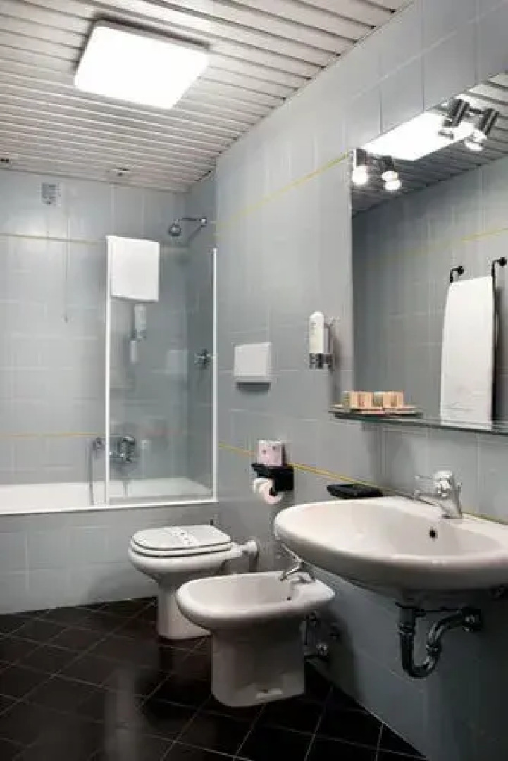 Pacific Hotel Airport