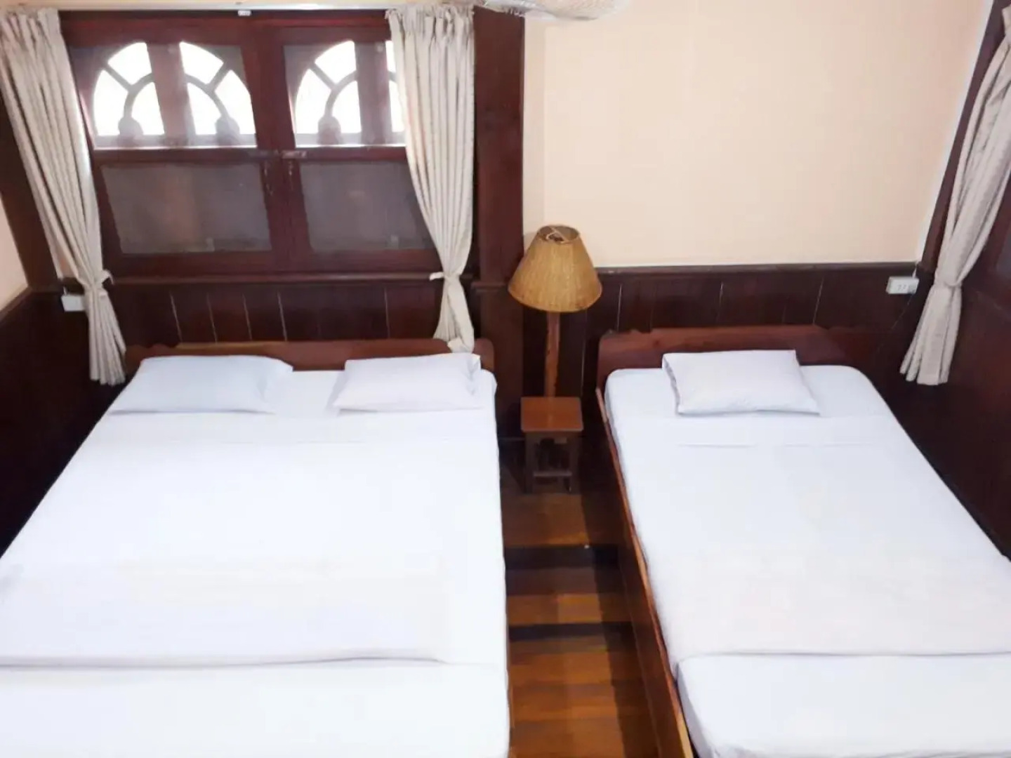 Anouxa Riverview Guesthouse