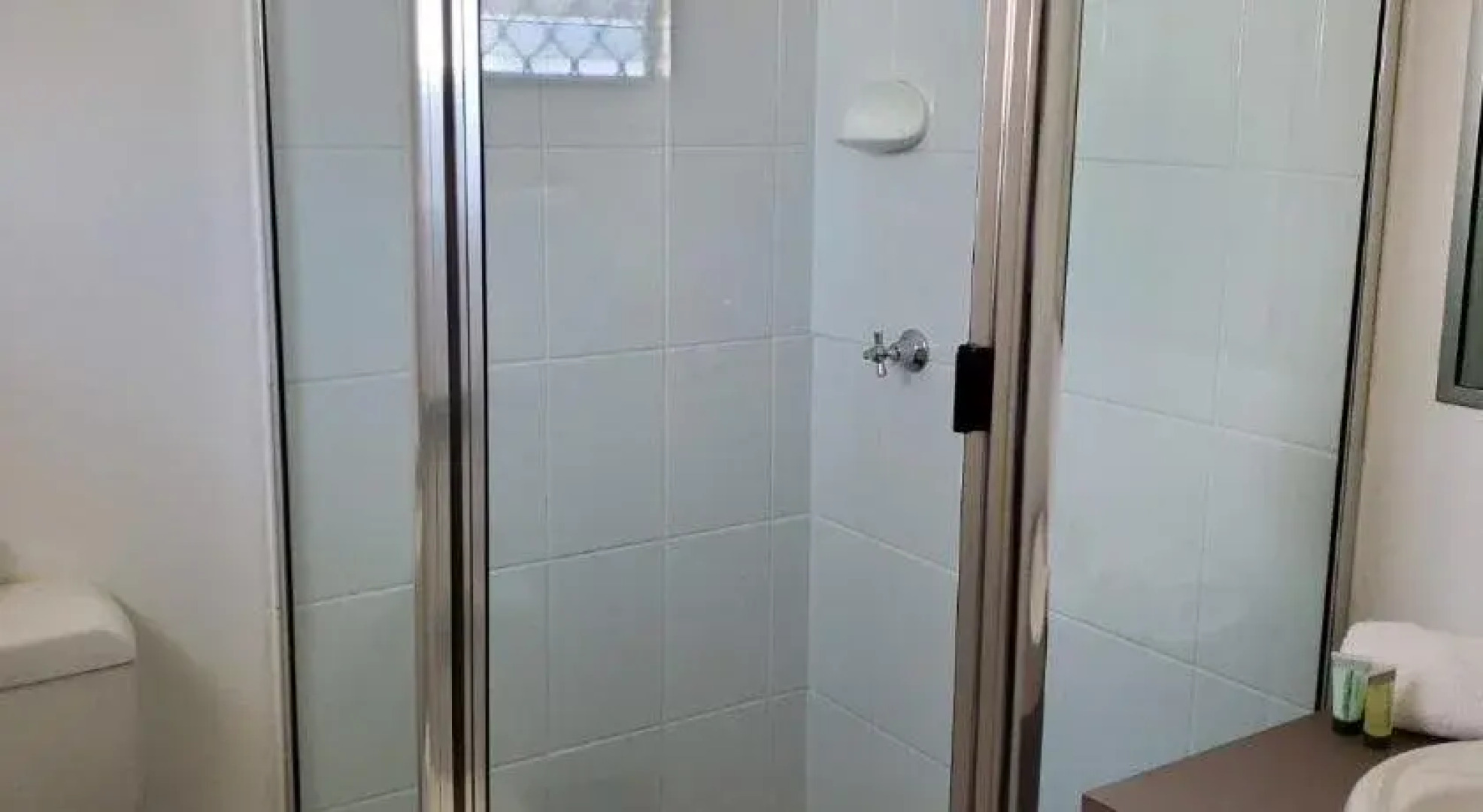 OSheas Windsor Hotel