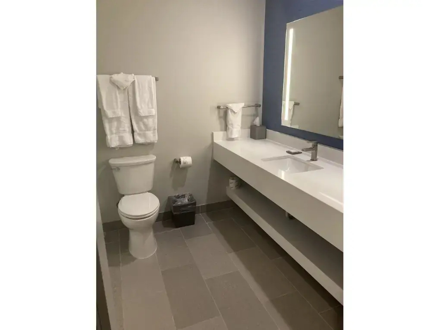 The Lodge at Rolling Hills