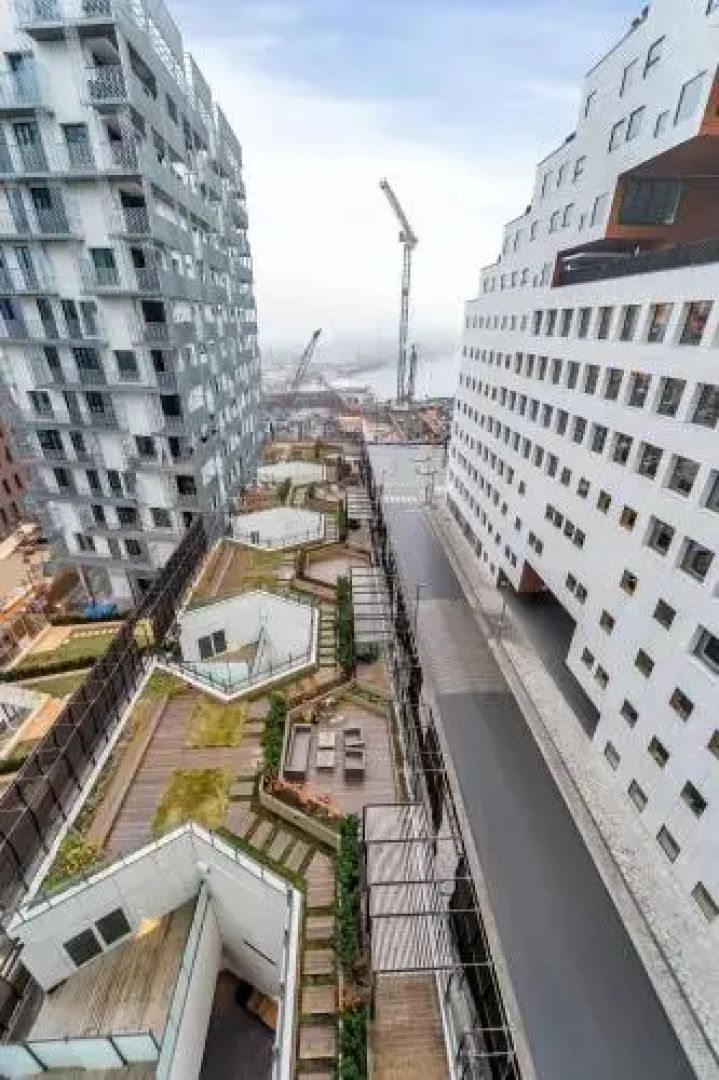 Wright Apartments - Barcode