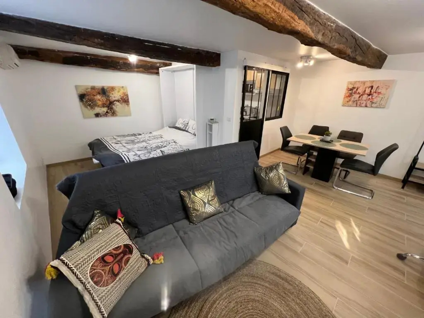 Tres Joli Loft de 40 M2 Idealement Situe