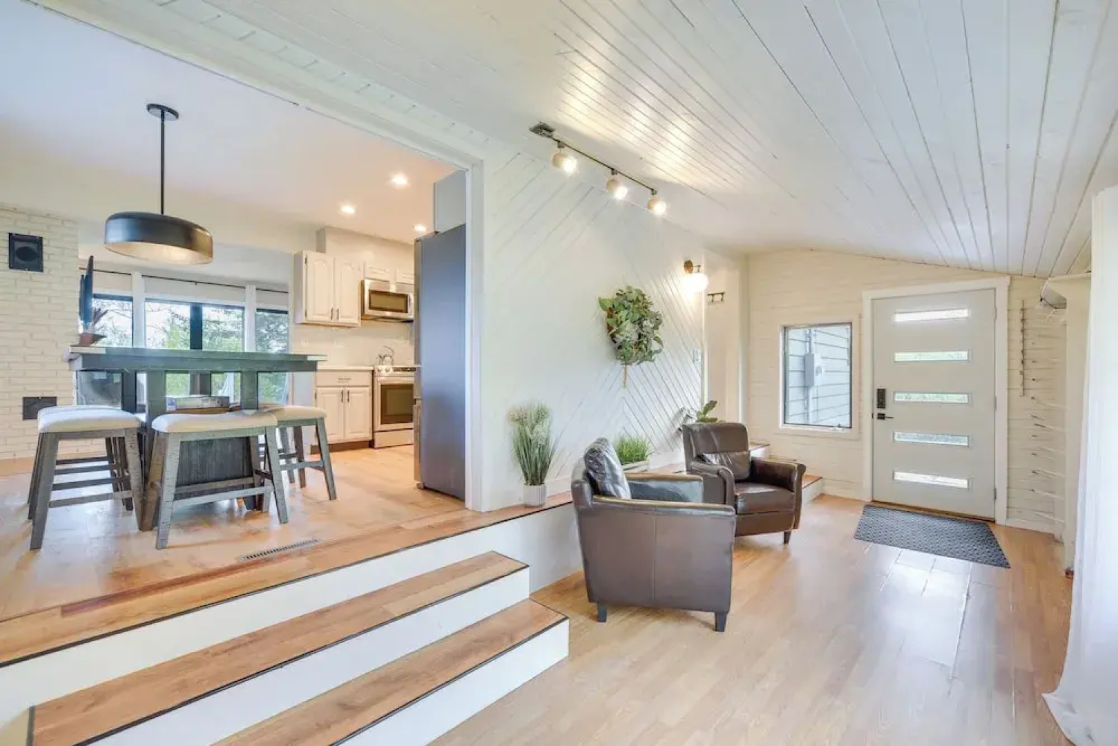 Updated Hermantown Vacation Rental 6 Mi to Duluth!