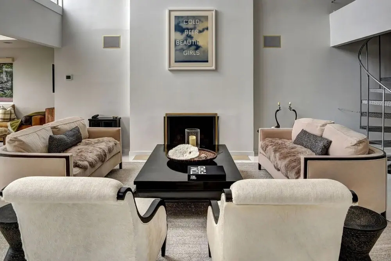 Sunset Villa by Rove Beachfront w Deck Pool