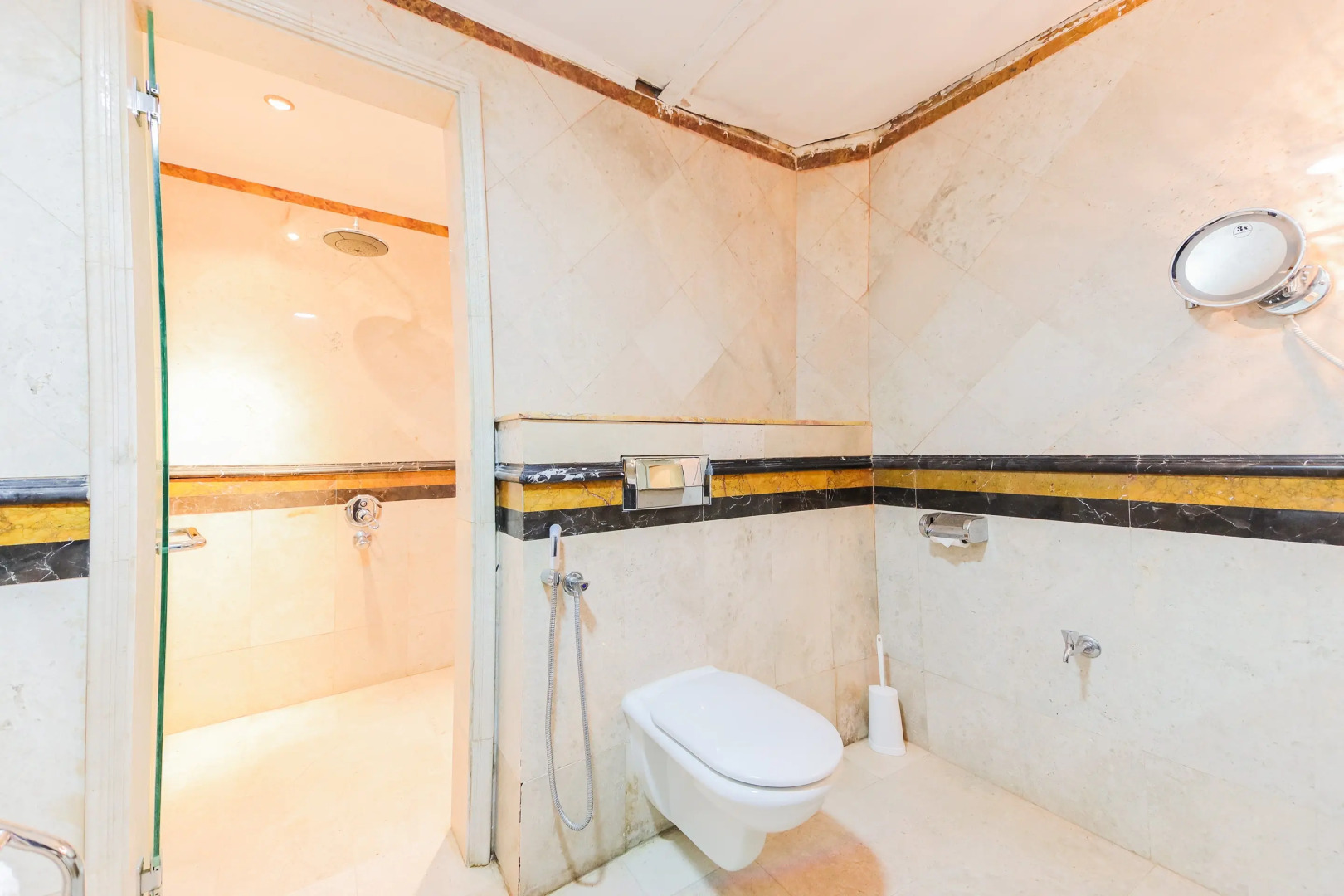 OYO 127 Bait Al Marmar Hotel