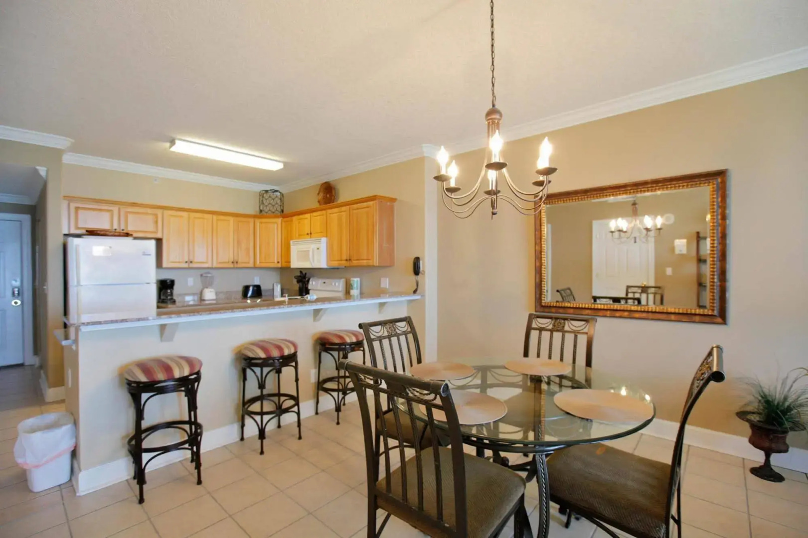 Emerald Isle Beach Resort by Panhandle Getaways