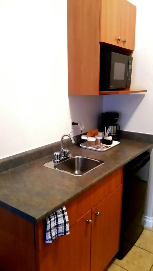 Holiday Inn Victoria Elk Lake by IHG