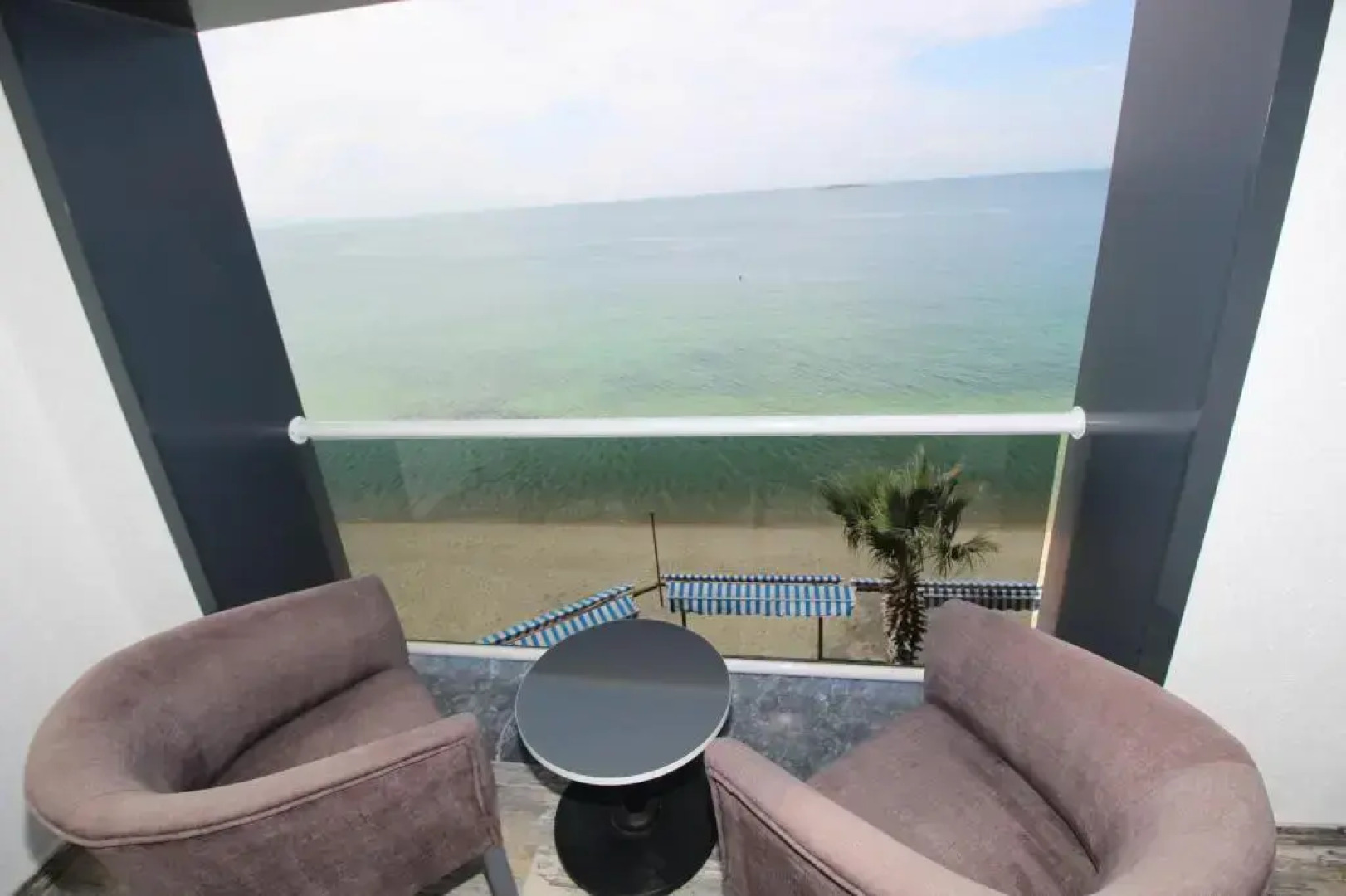 Extravagant Hotel Avsa