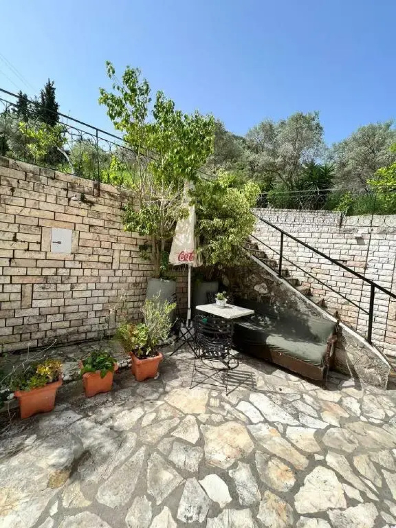 Lithino Apartments · 5min From the Beach