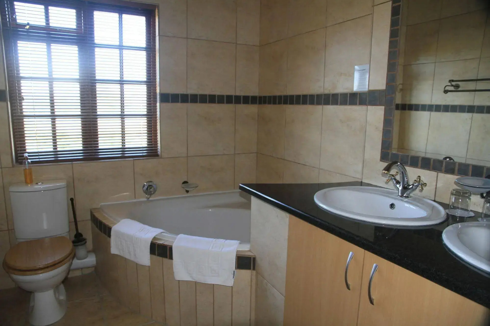 Amber Rose Country Estate