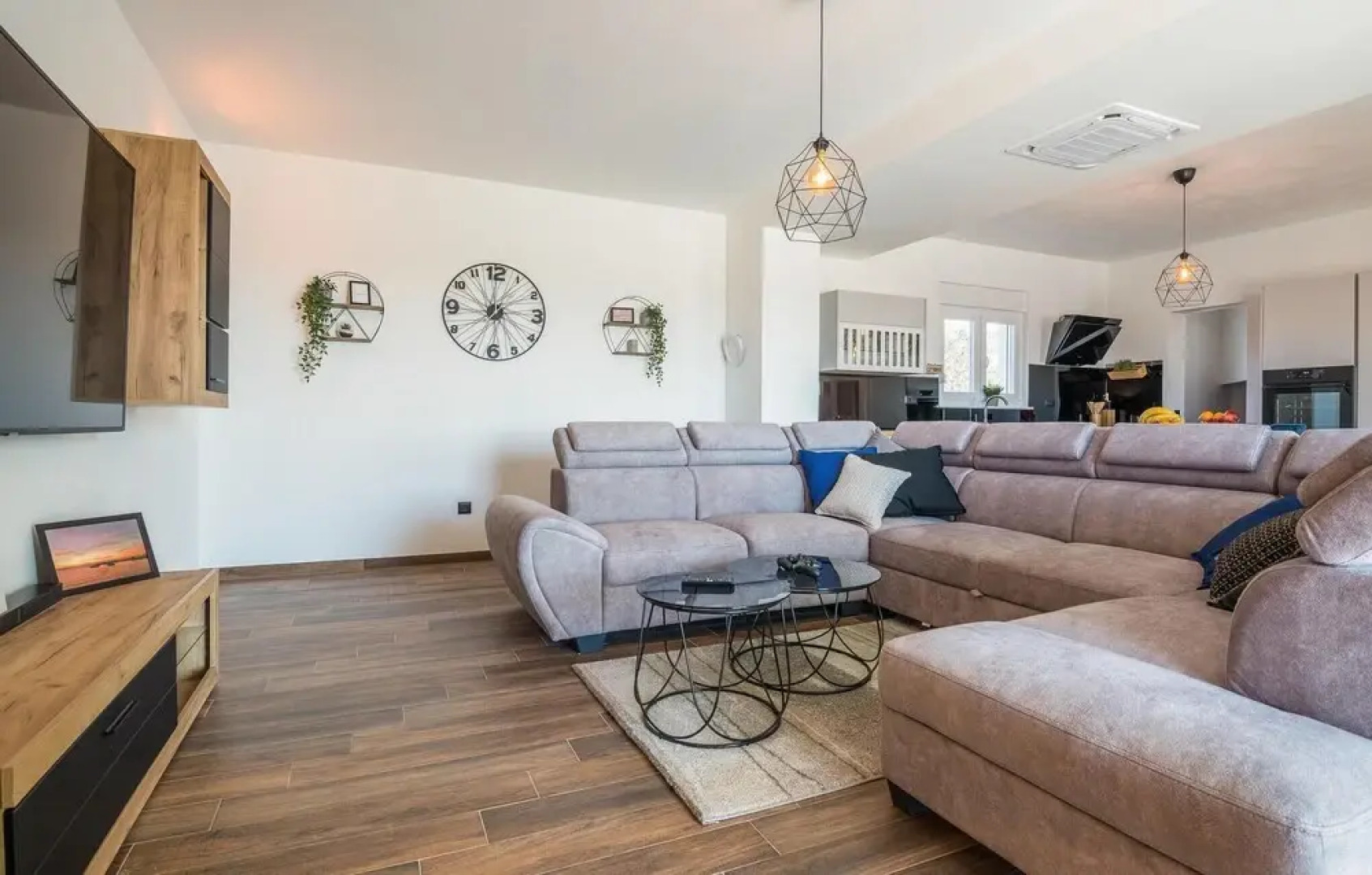 Awesome Home in Vrsi With 3 Bedrooms, Wifi and Outdoor Swimming Pool