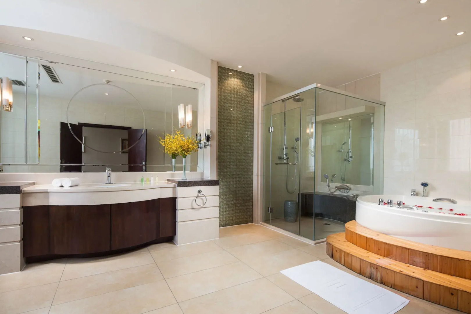 Jinjiang West Capital International Hotel