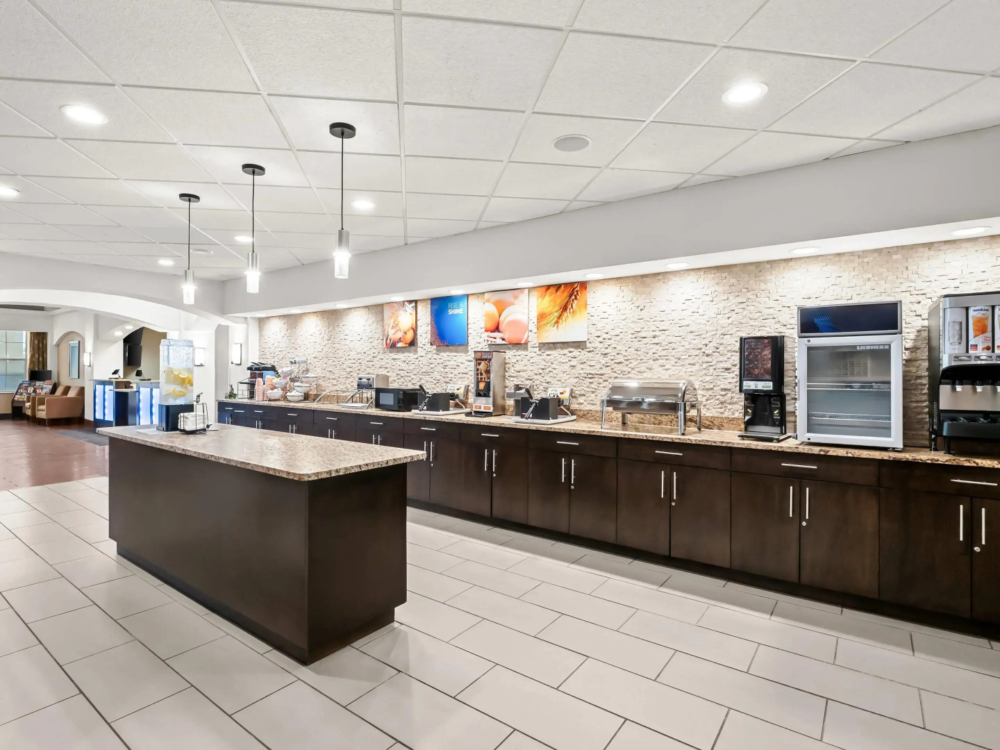 Comfort Inn & Suites