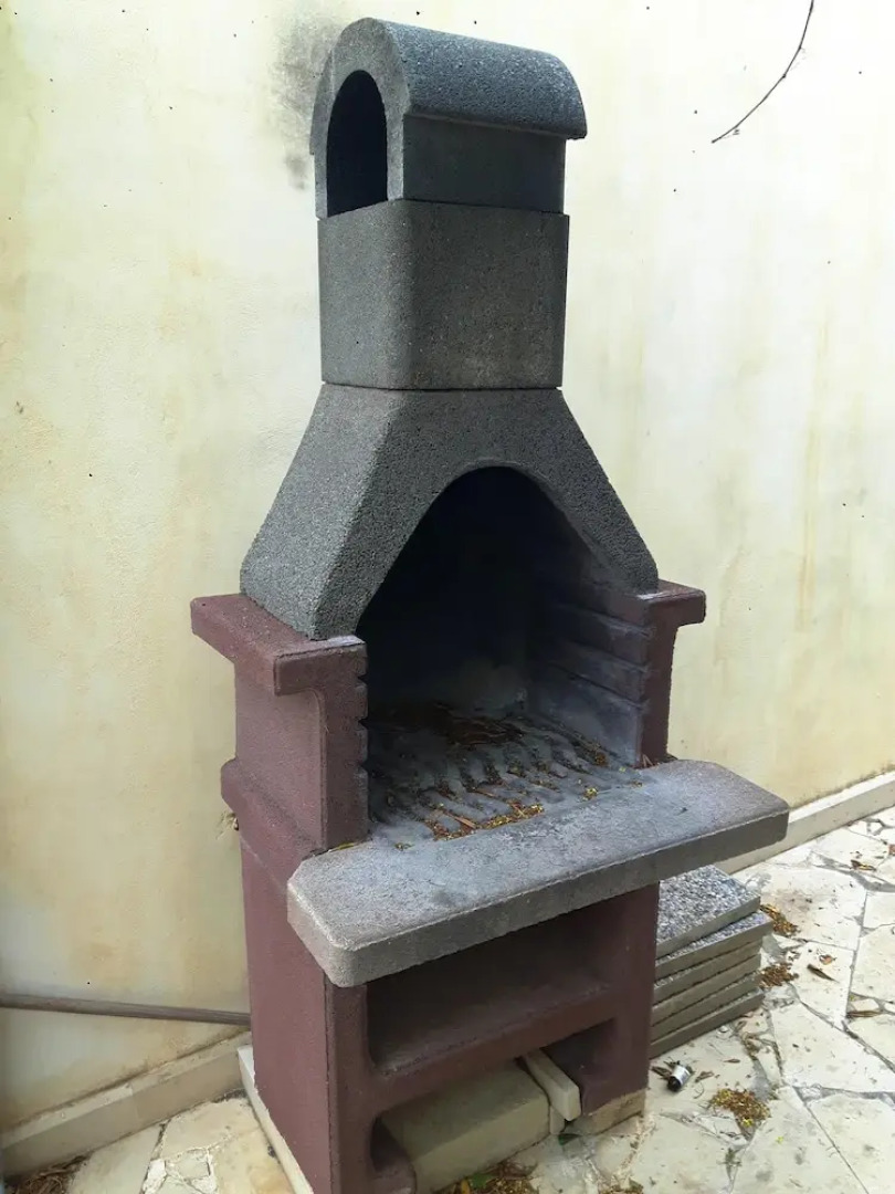 Villa With 5 Bedrooms in Vittoria, With Wonderful sea View, Private Pool, Enclosed Garden Near the Beach