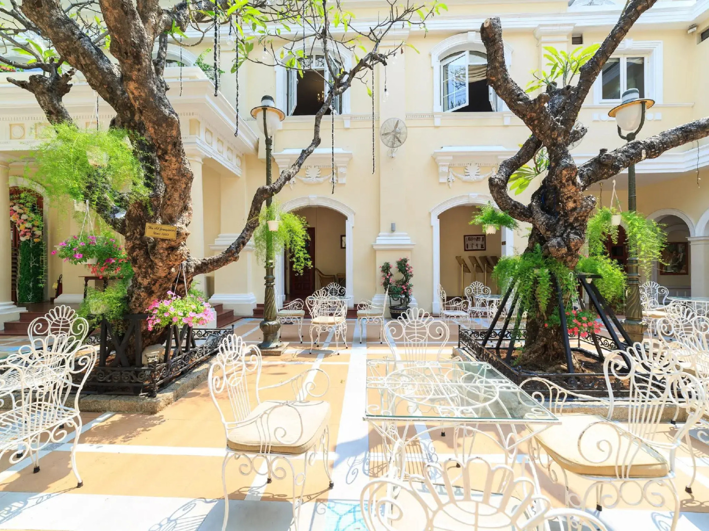 Hotel Continental Saigon