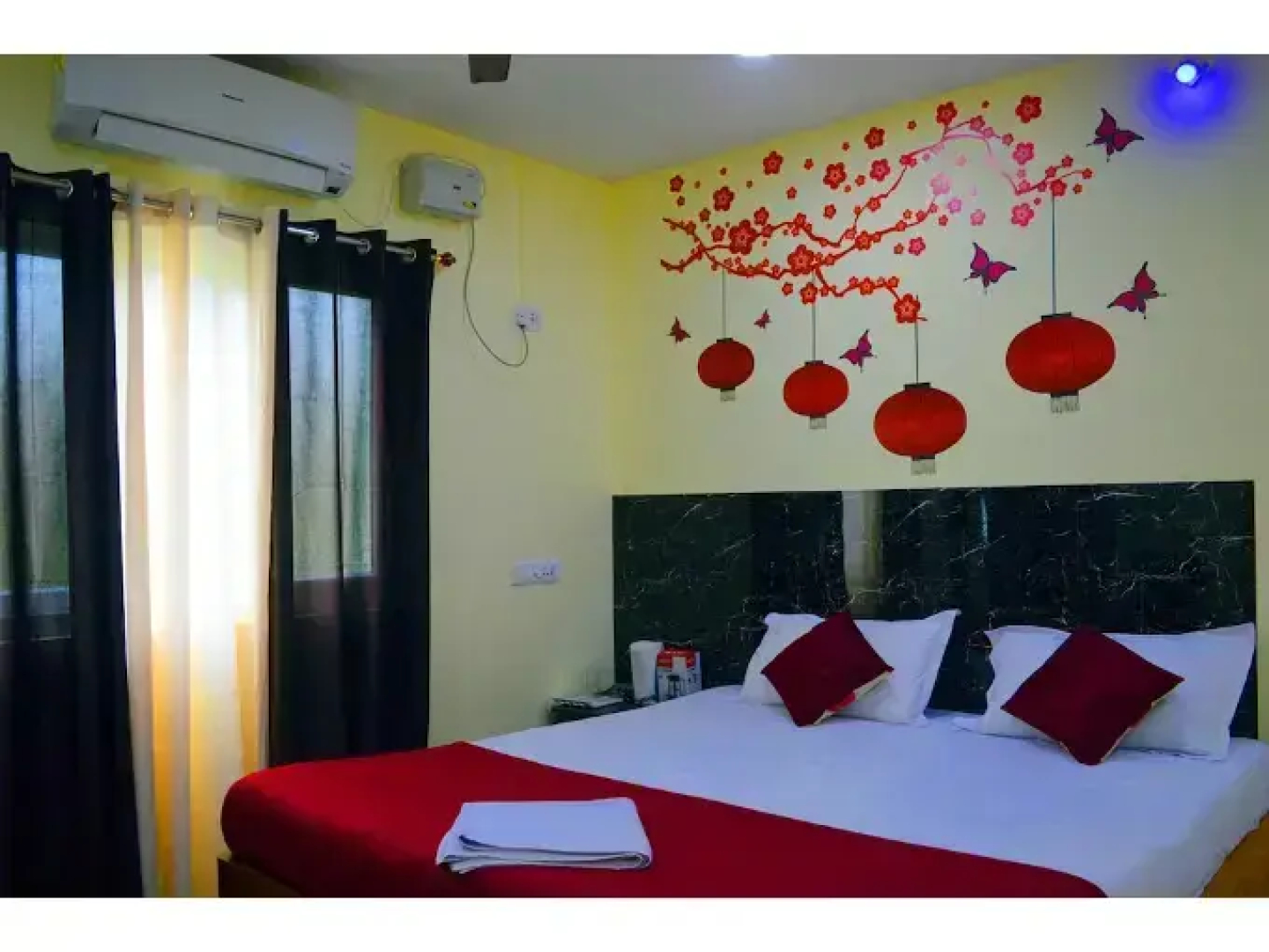 Sri Residency