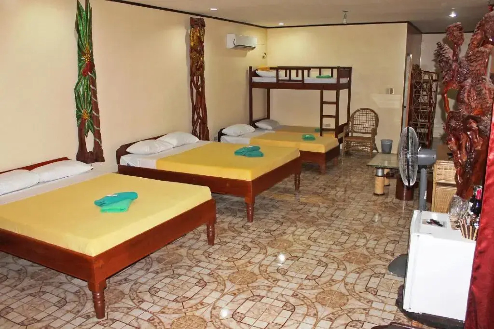 Deep Forest Garden Hotel