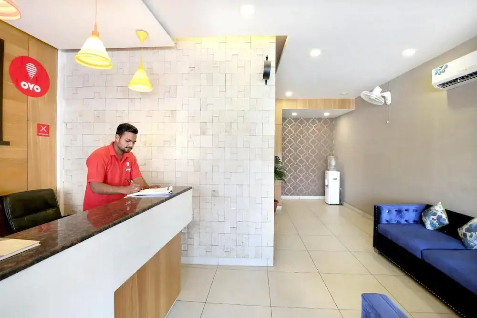 OYO Rooms Ludhiana Railway Station Clock Tower