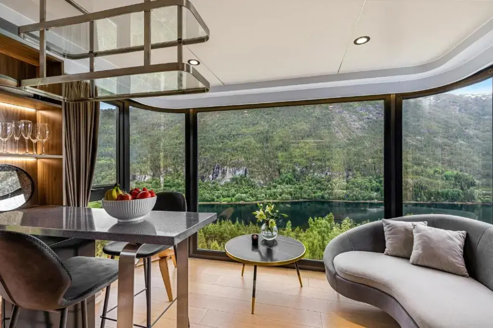 Sogndal Fjordpanorama - The atmosphere