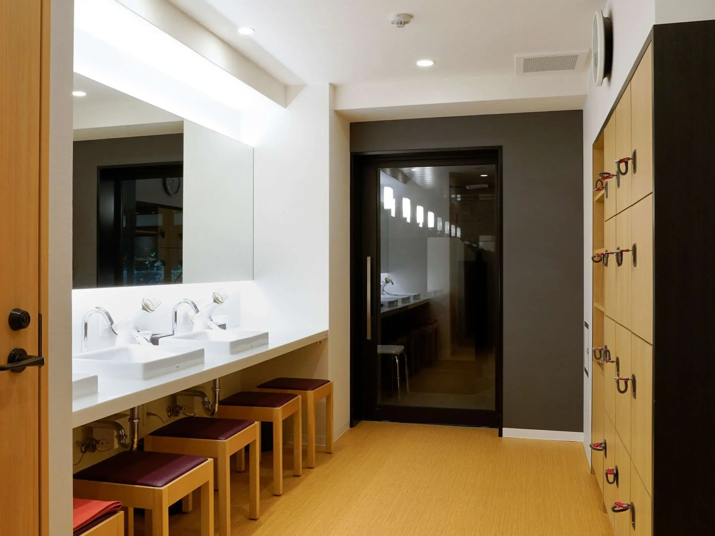 Comfort Inn Kyoto Shijokarasuma