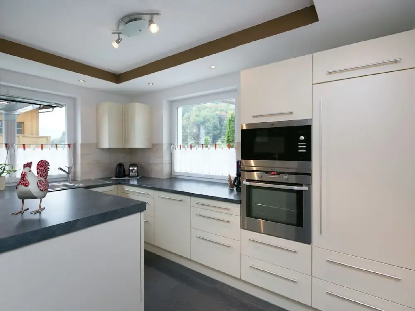 Rich Holiday Home with Sauna, Garden & Valley-Views in Itter