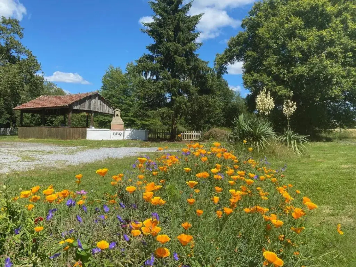 Fonclaire Holidays Glamping 'Luxury Camping'