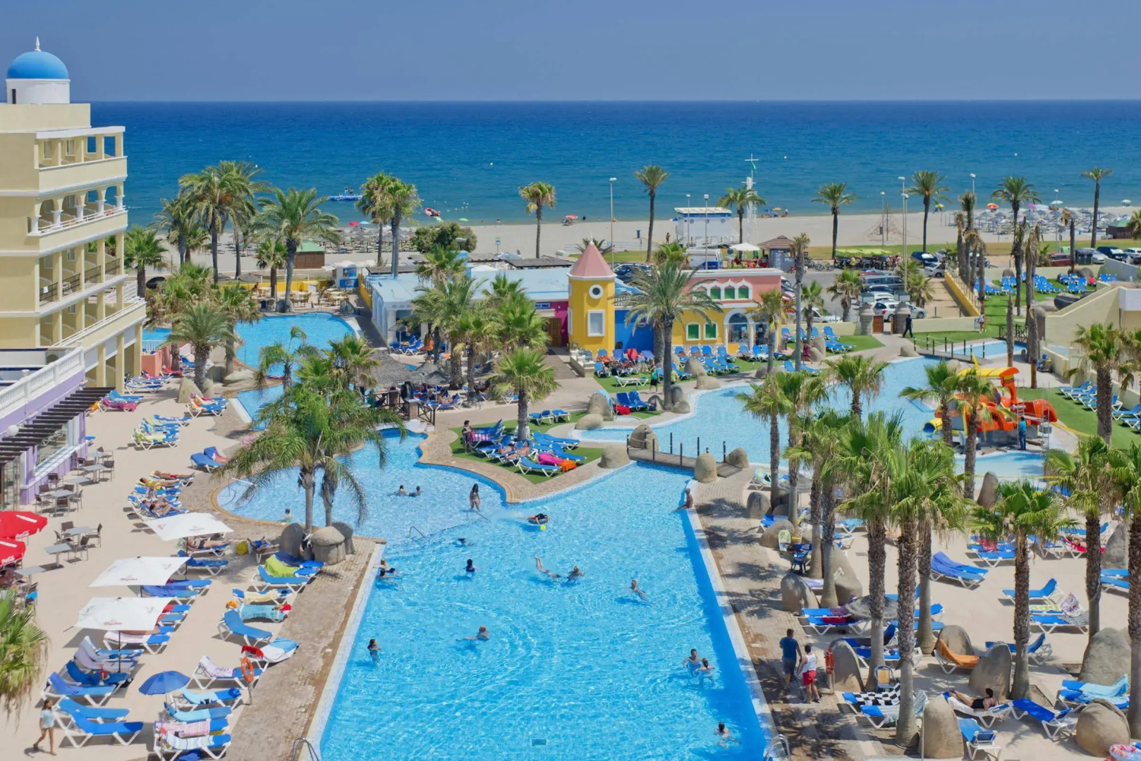 Mediterraneo Bay Hotel & Resort