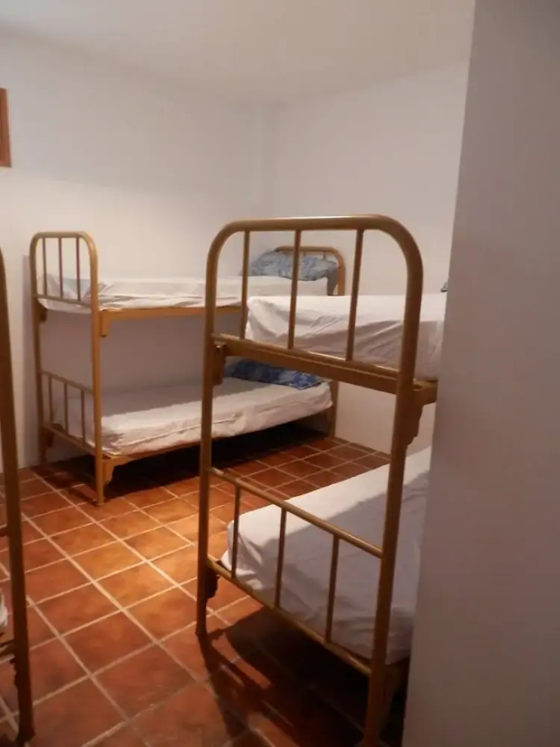 Albergue Restaurante Salto de Bierge - Hostel