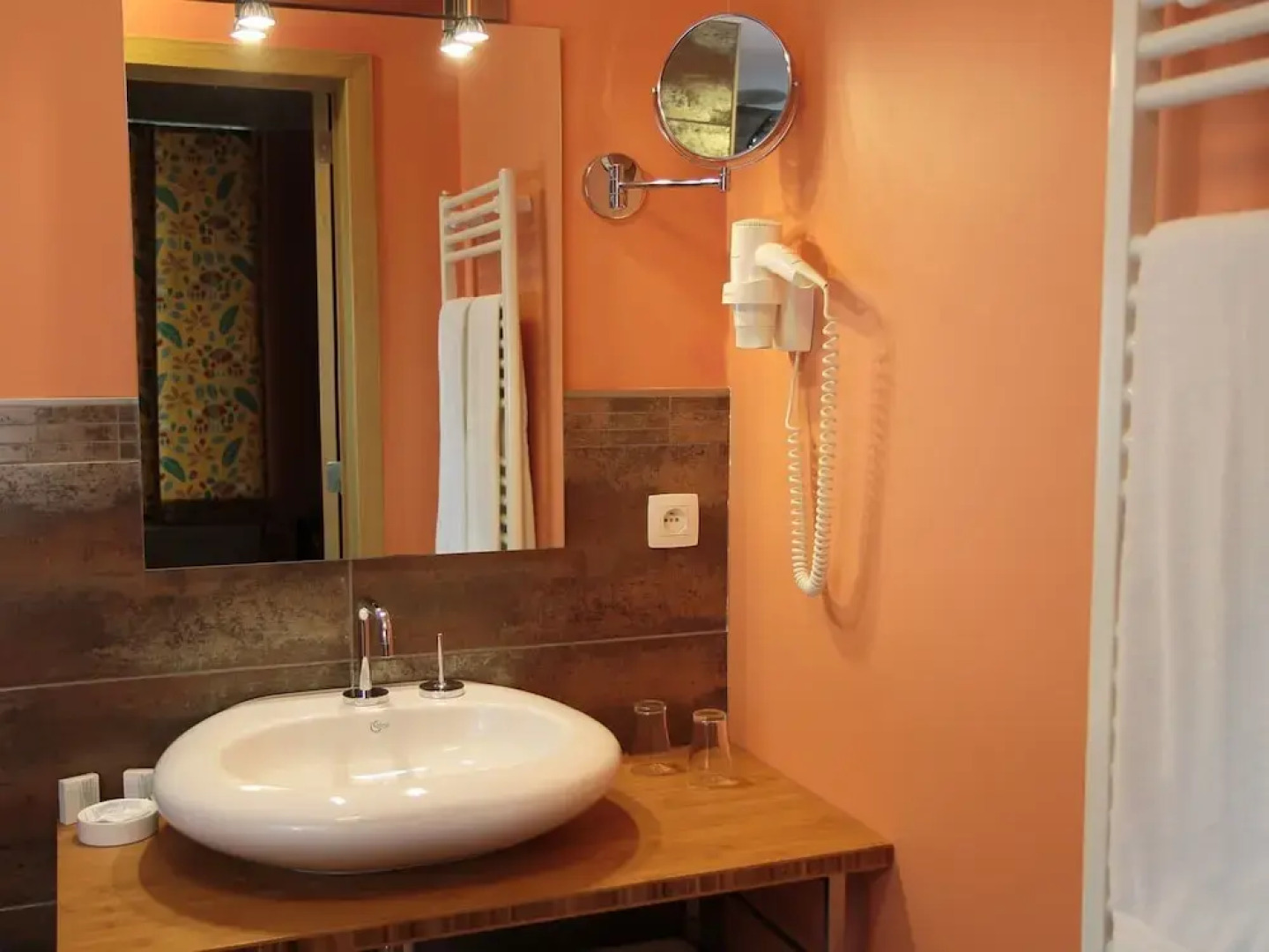 Hotel - Ferme du Chateau D'ahin