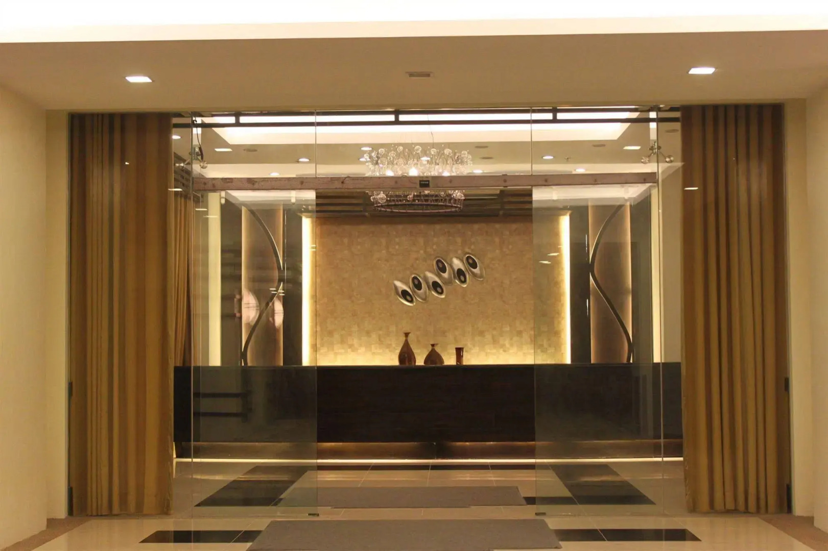 Home Edge Accommodations @ Tivoli Garden Residences