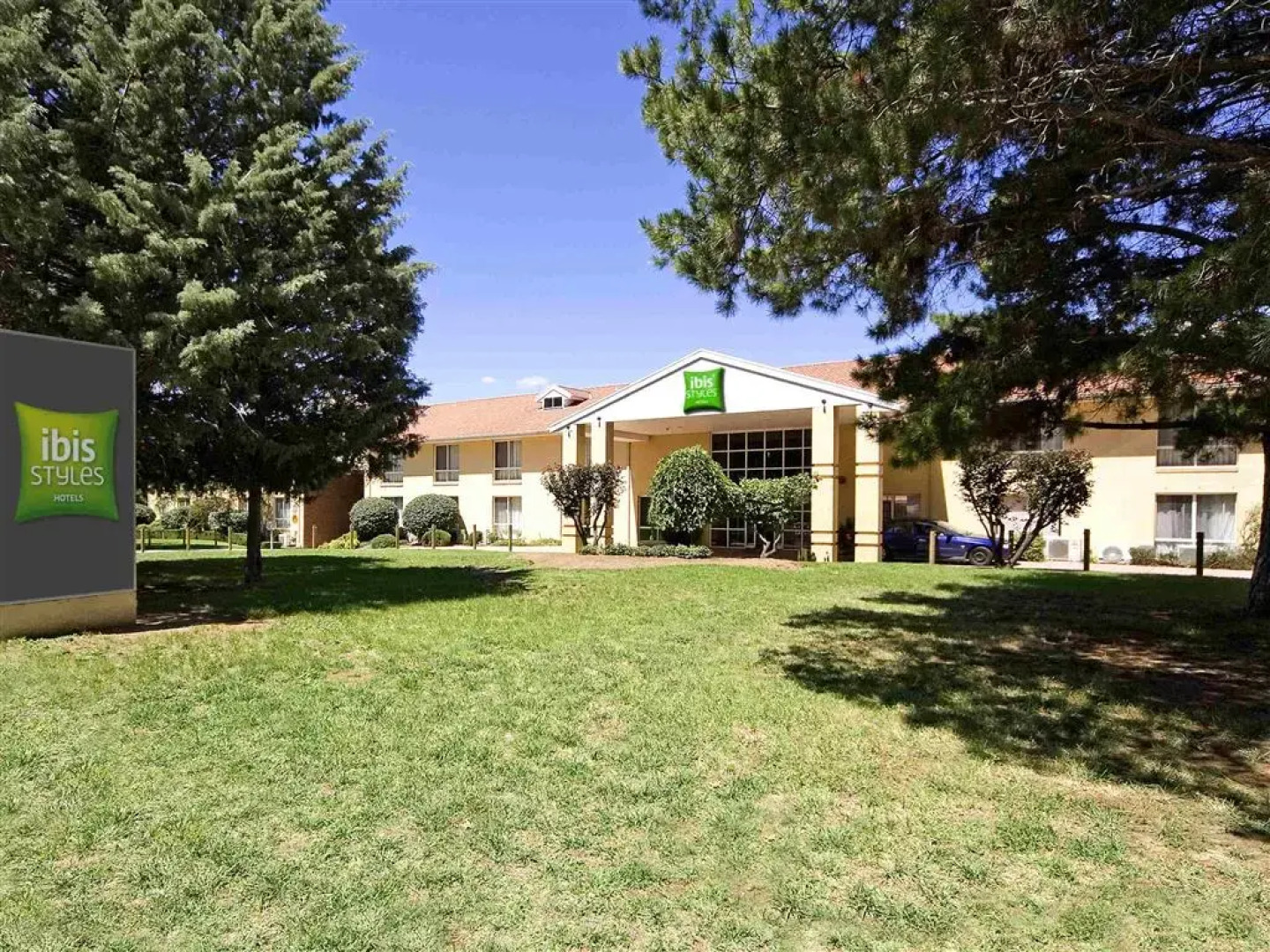 ibis Styles Canberra