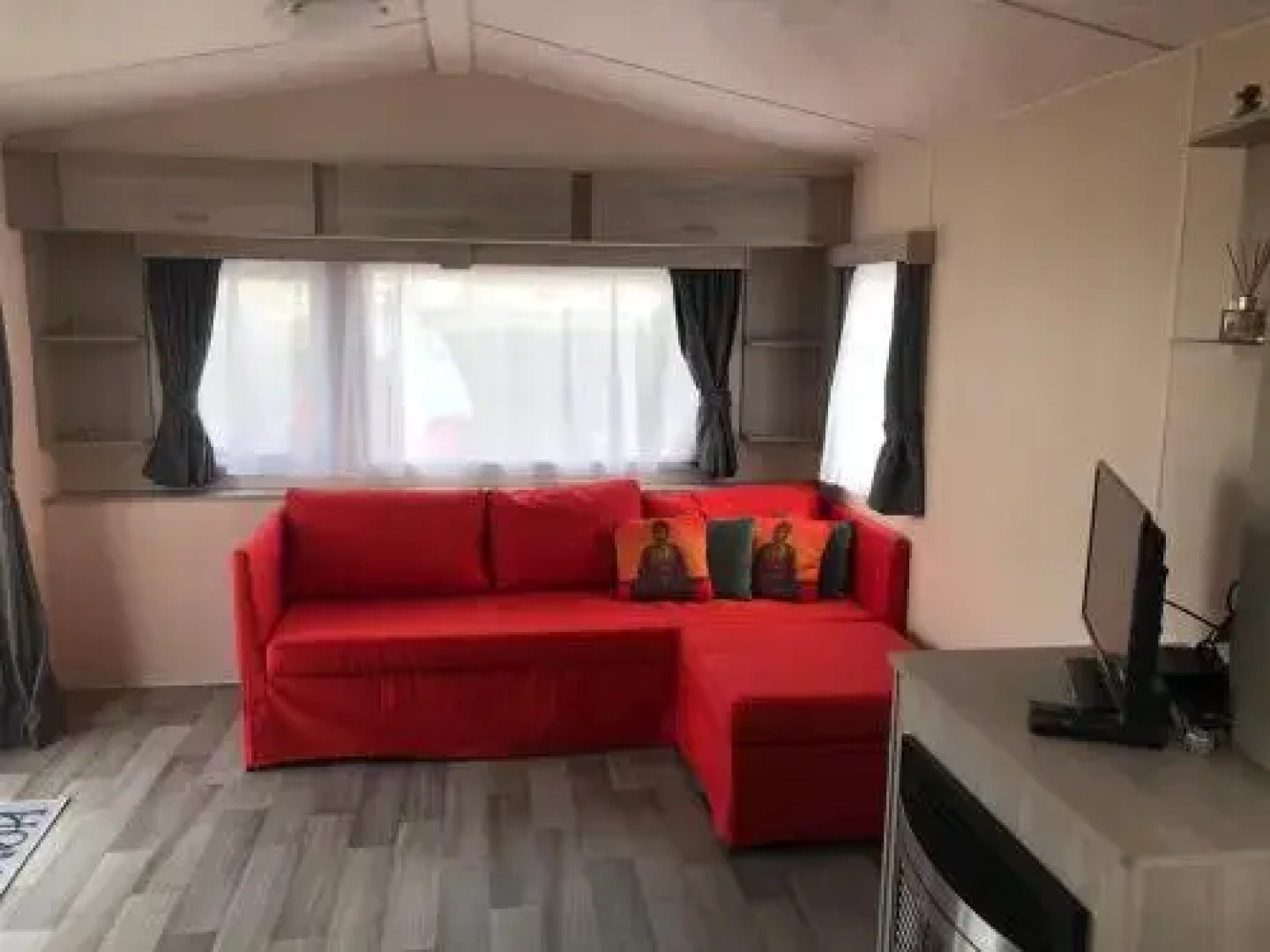 Caravan in IJmuiden op camping Duindoorn