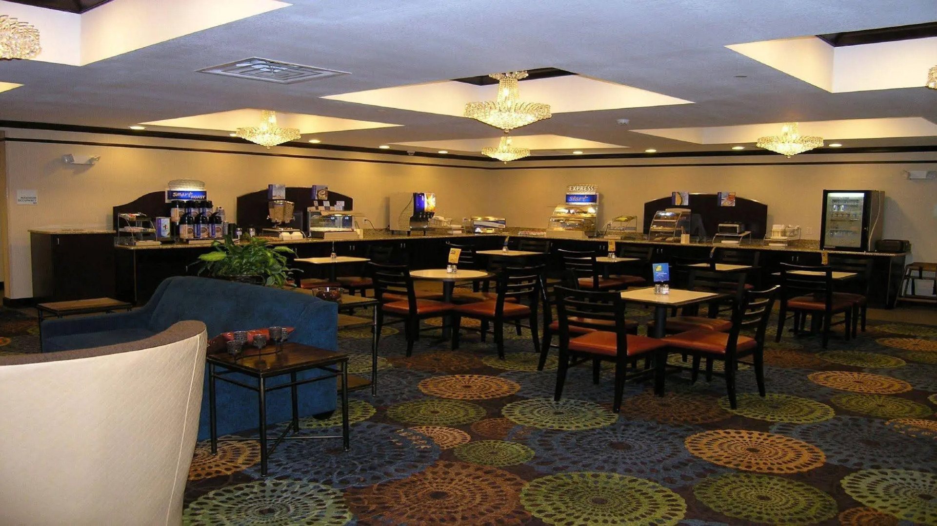 Holiday Inn Express & Suites Belle Vernon by IHG