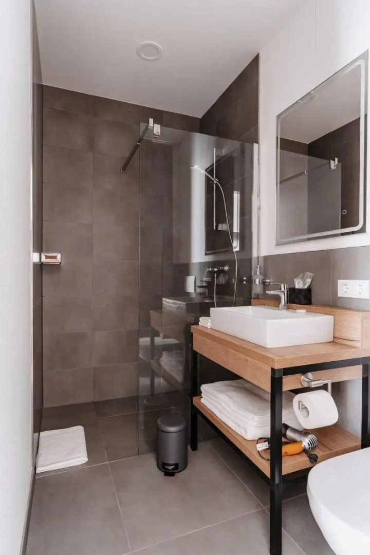 Step Inn The Fair Hotel