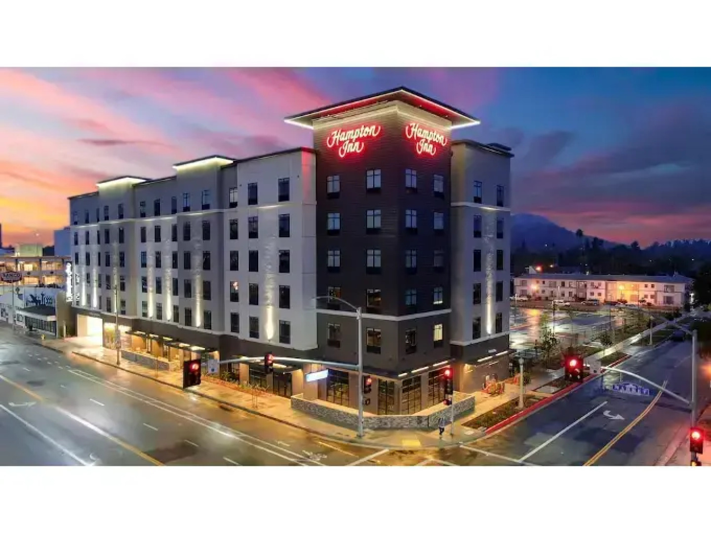 Hampton Inn Riverside Downtown