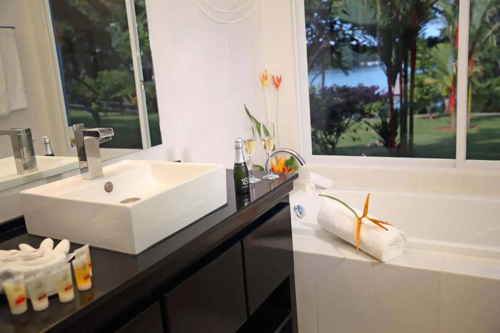 Bocas del Mar Hotel