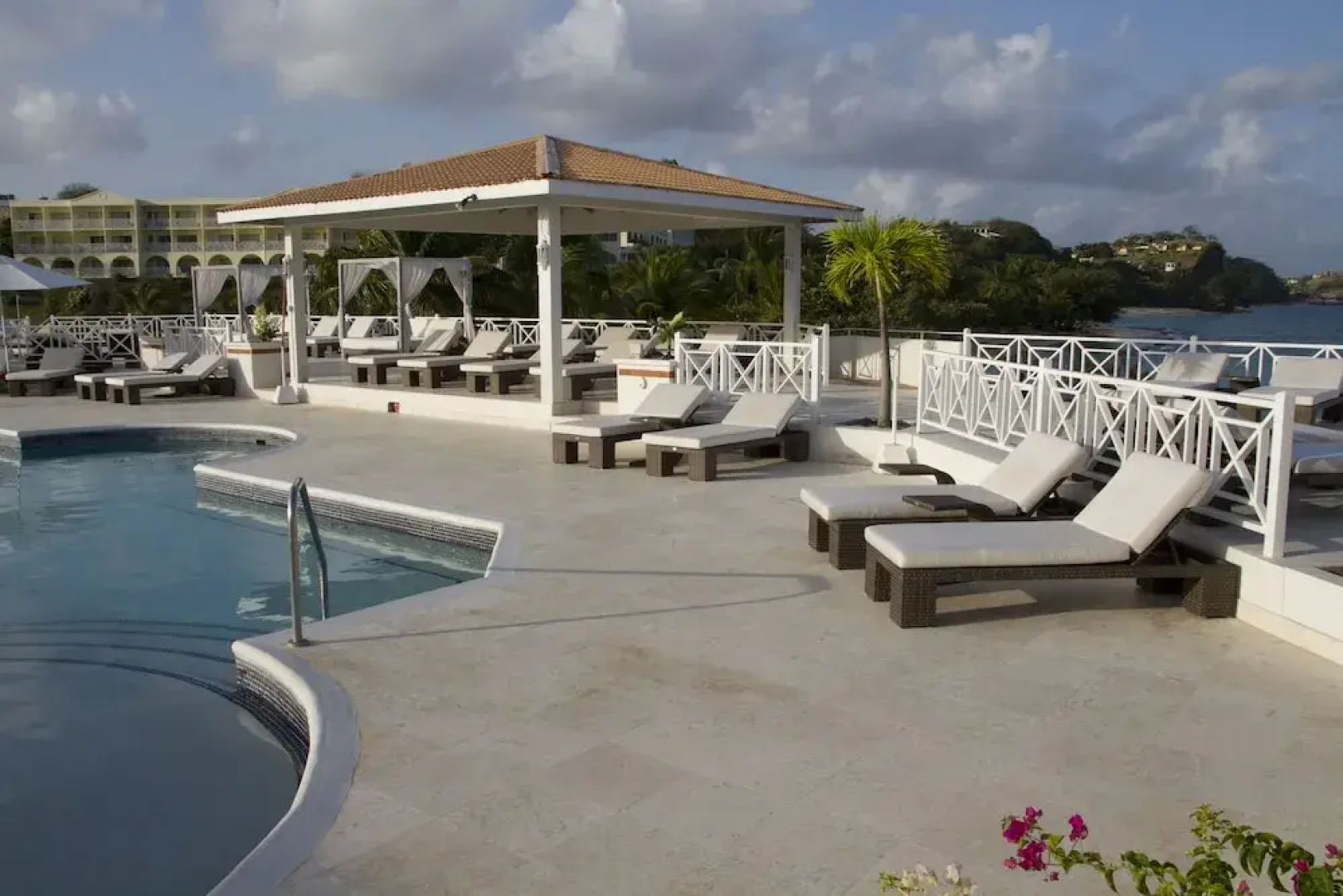 Starfish Grenada Resort