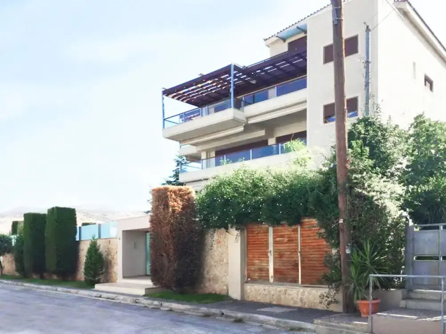 Luxury Apartment in Voula with Pool