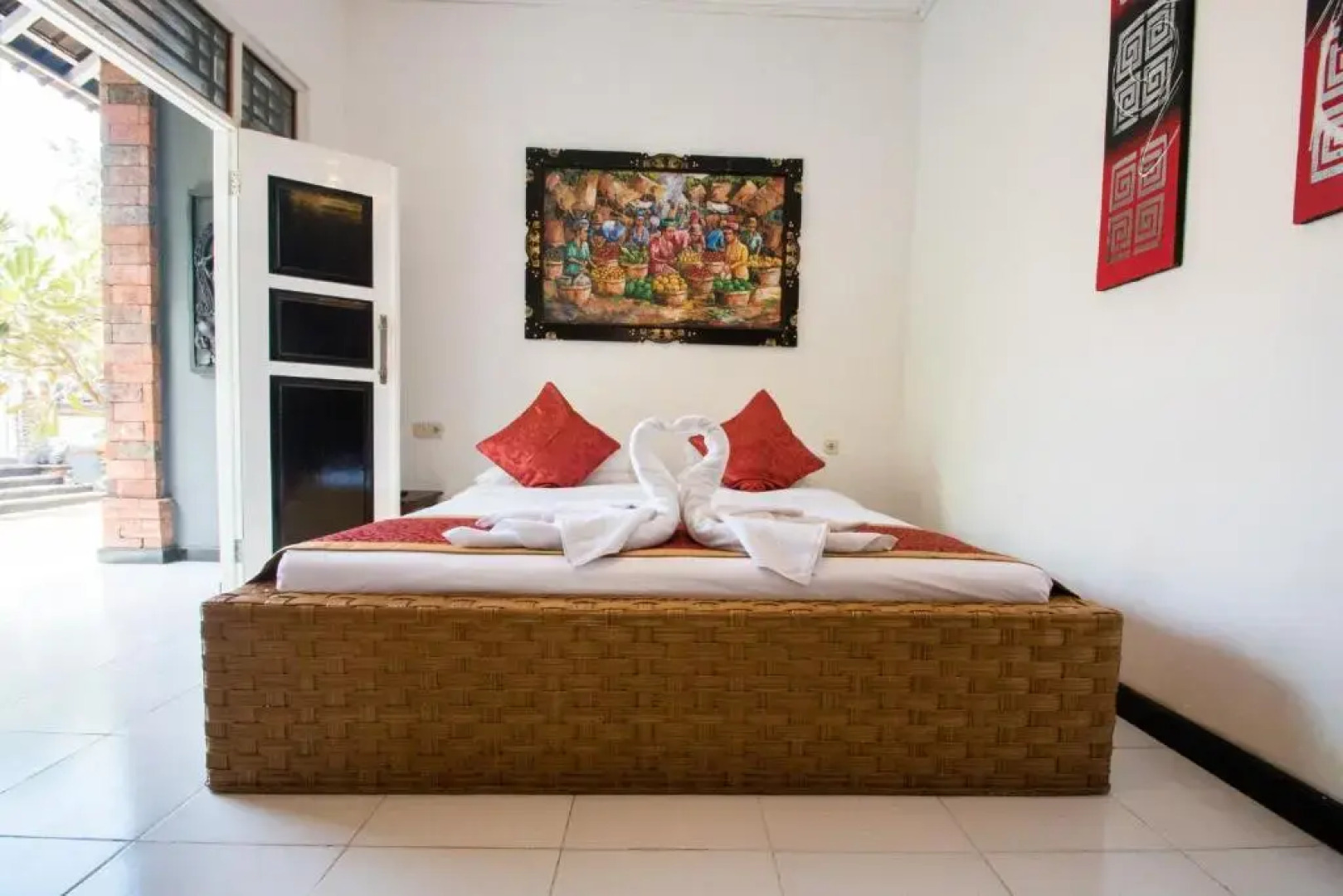 Hobbit's House Homestay