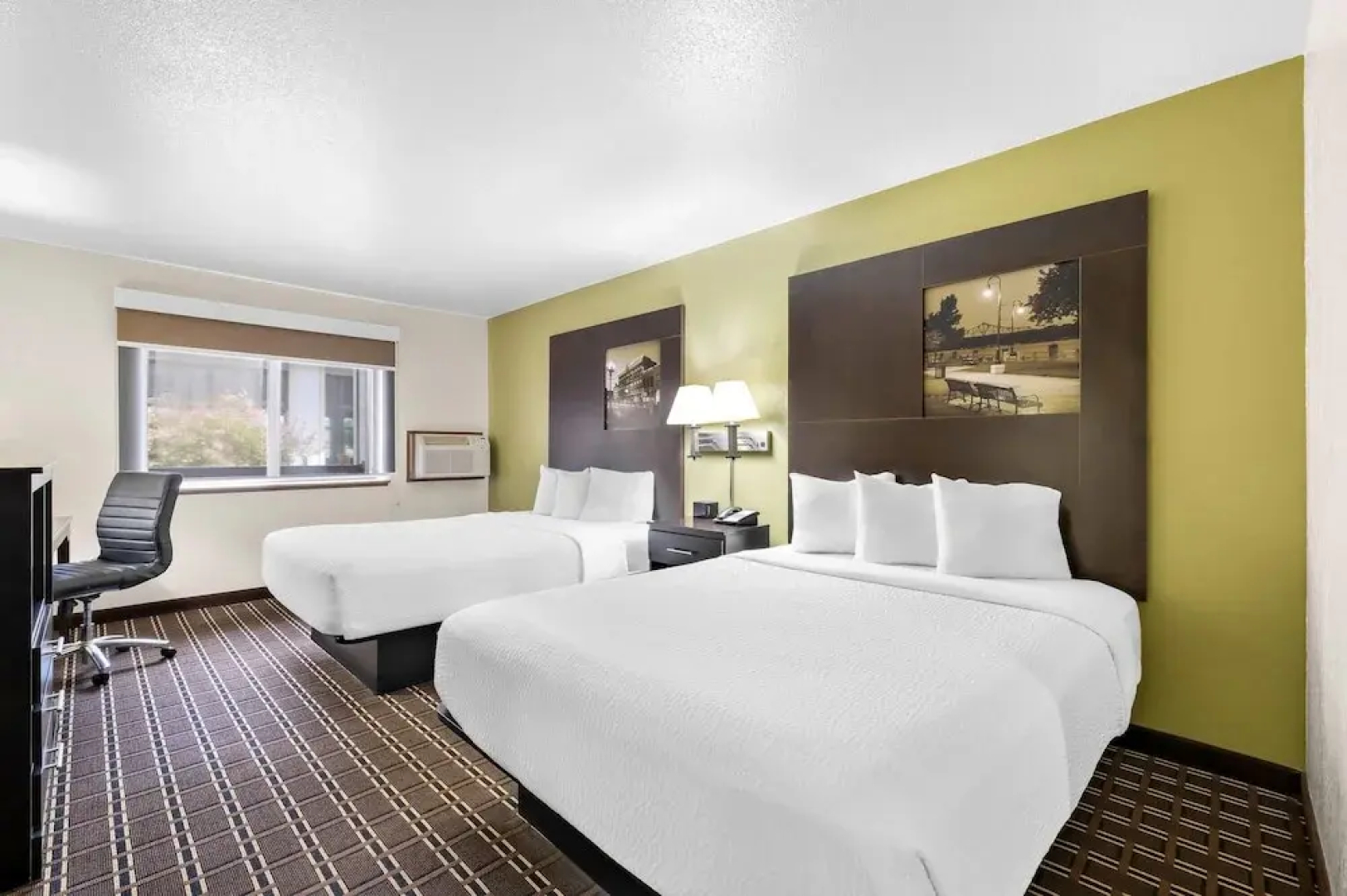 Super 8 La Crosse