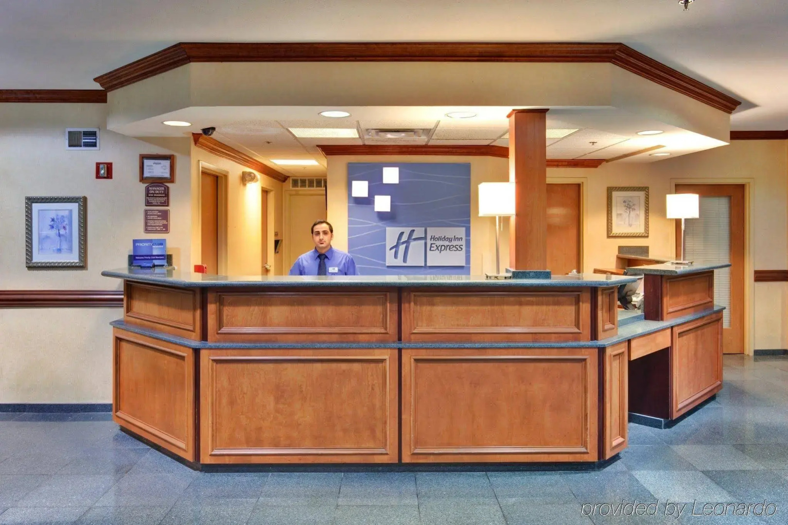 Holiday Inn Express Hotel & Suites Southfield - Detroit