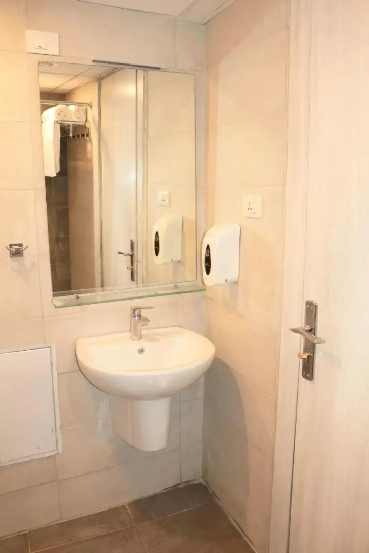 Nomads Hotel - Hostel