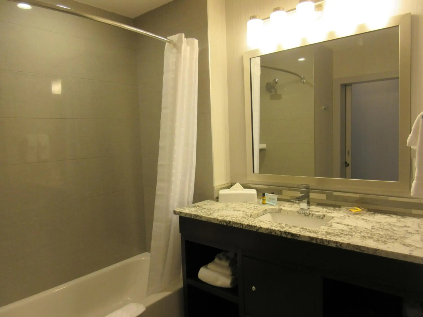 Best Western Plus Airdrie Gateway