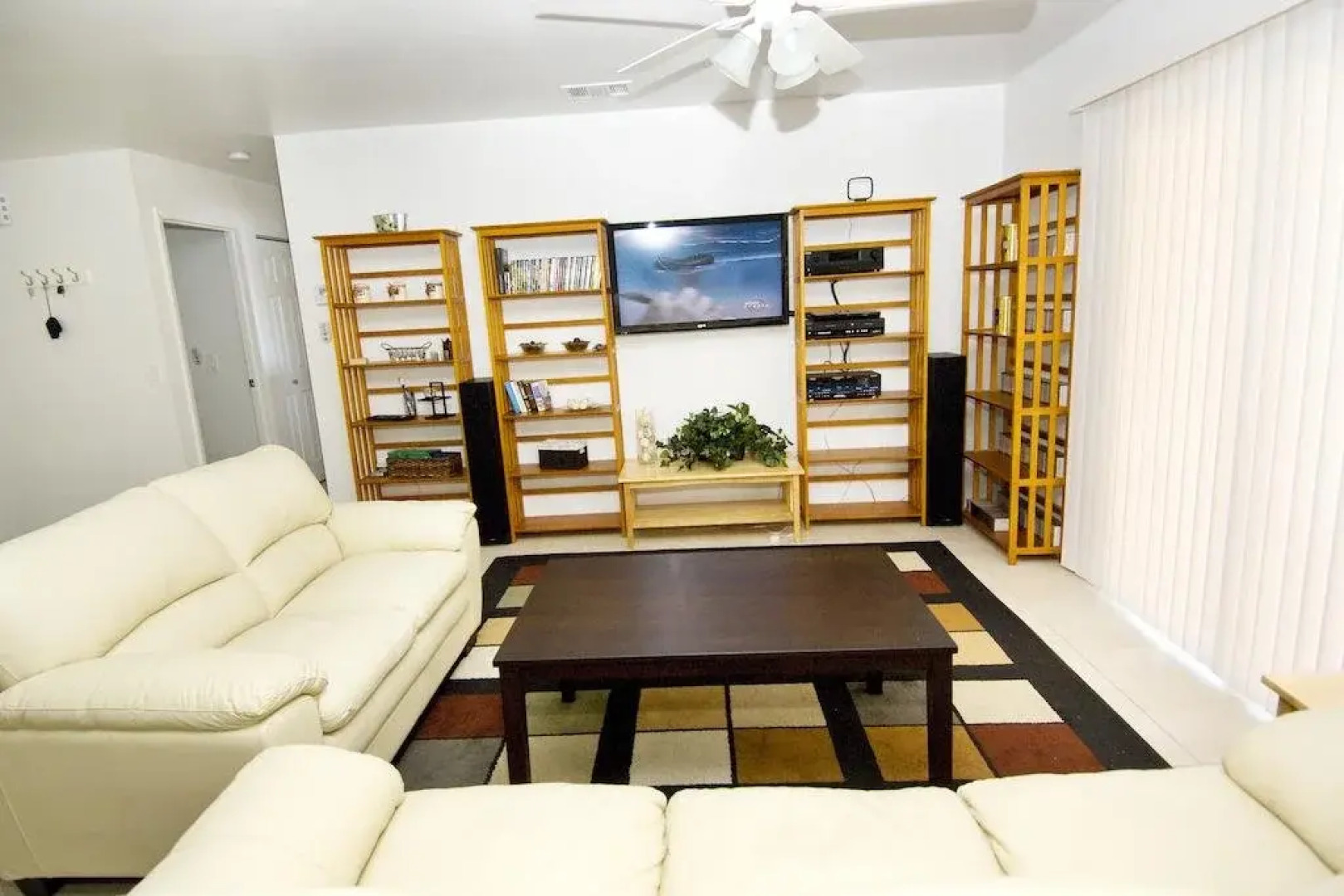 Lilsis by the Lake - Vacation Home