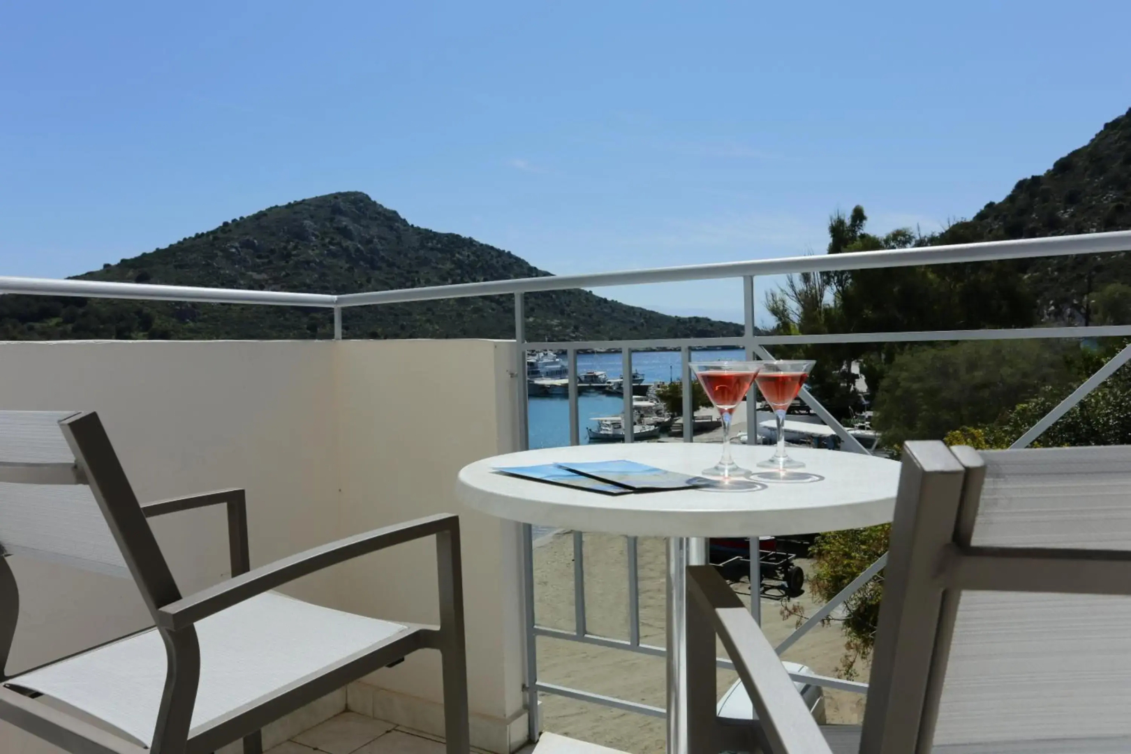 Aktaion Hotel