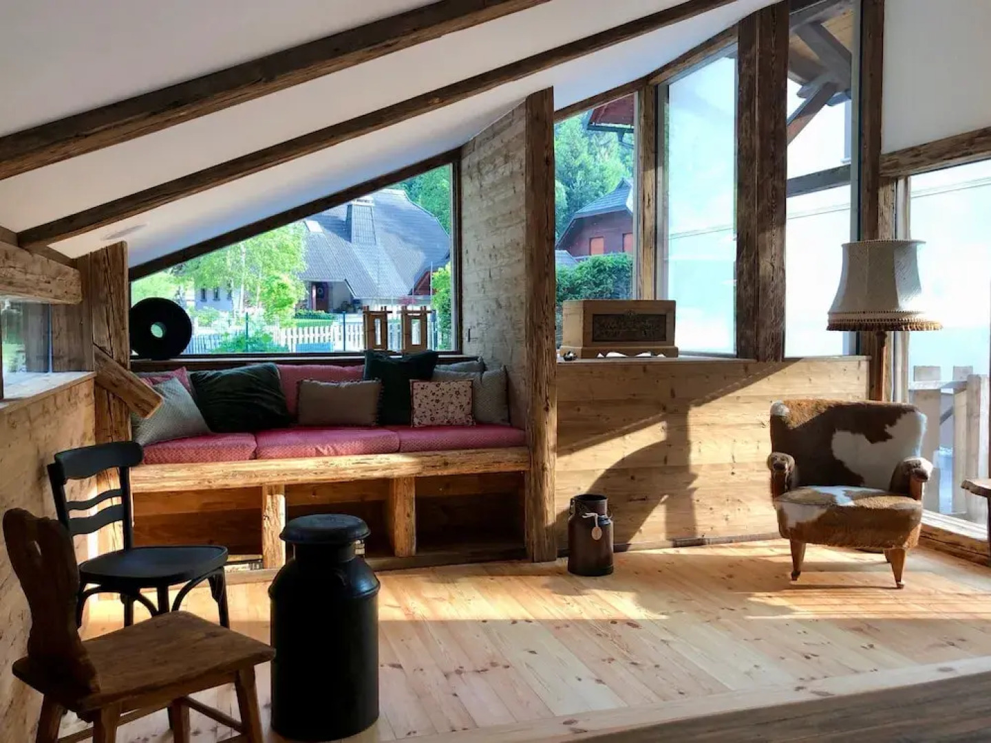 Berghi Hotel and Apartments