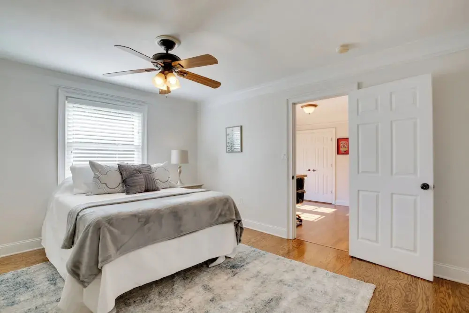 Contemporary Athens Home < 2 Miles to Uga!